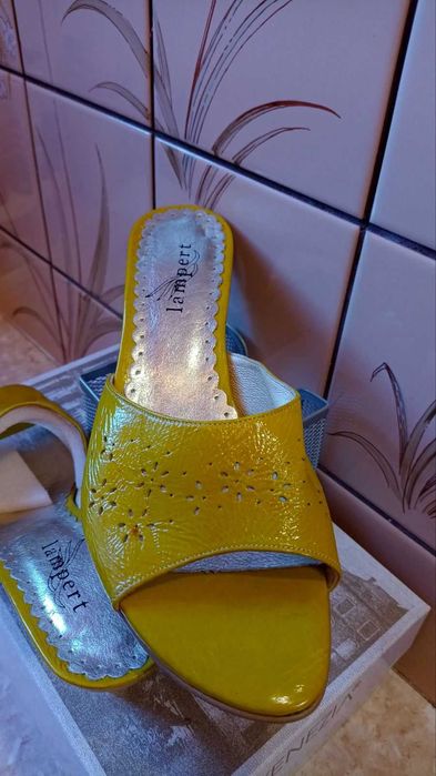 Klapki skórzane Lampert r.39