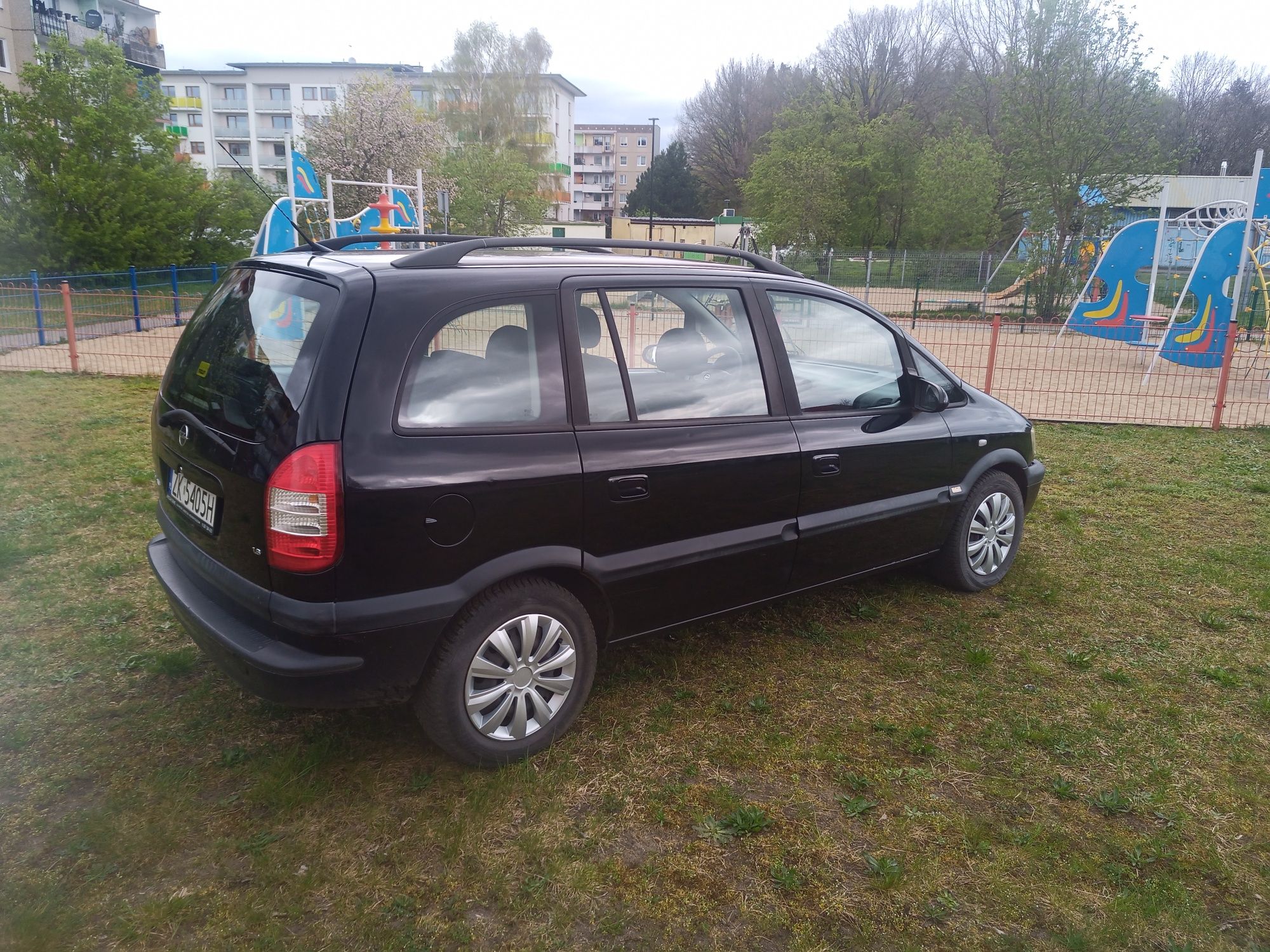 Zafira/1.6i/2003r/OC na rok