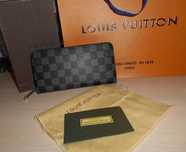 LOUIS VUITTON Zippy Portfel na present 60017