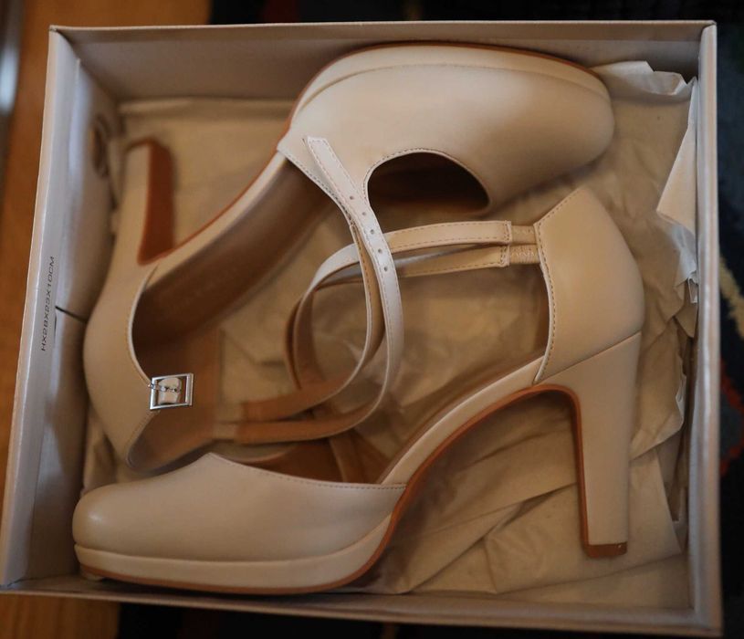 Lekka luźna suknia ślubna boho rozm. 36-40