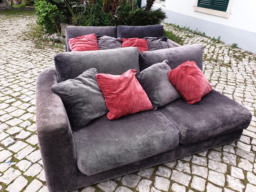 2 Sofas 300 unidade