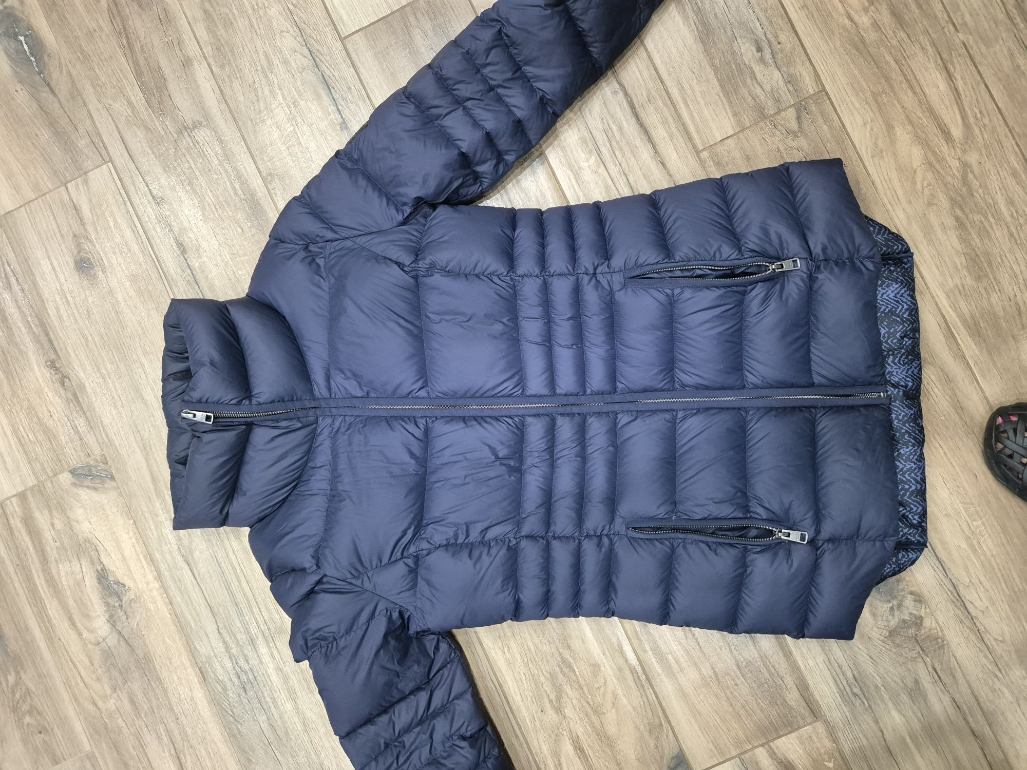 Sprzedam kurtkę Calvin Klein