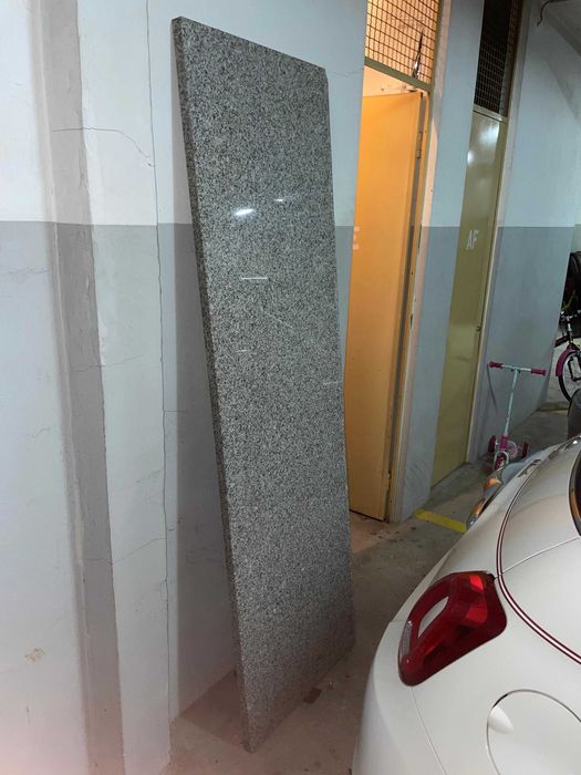 Pedra de Granito (197x60x3)
