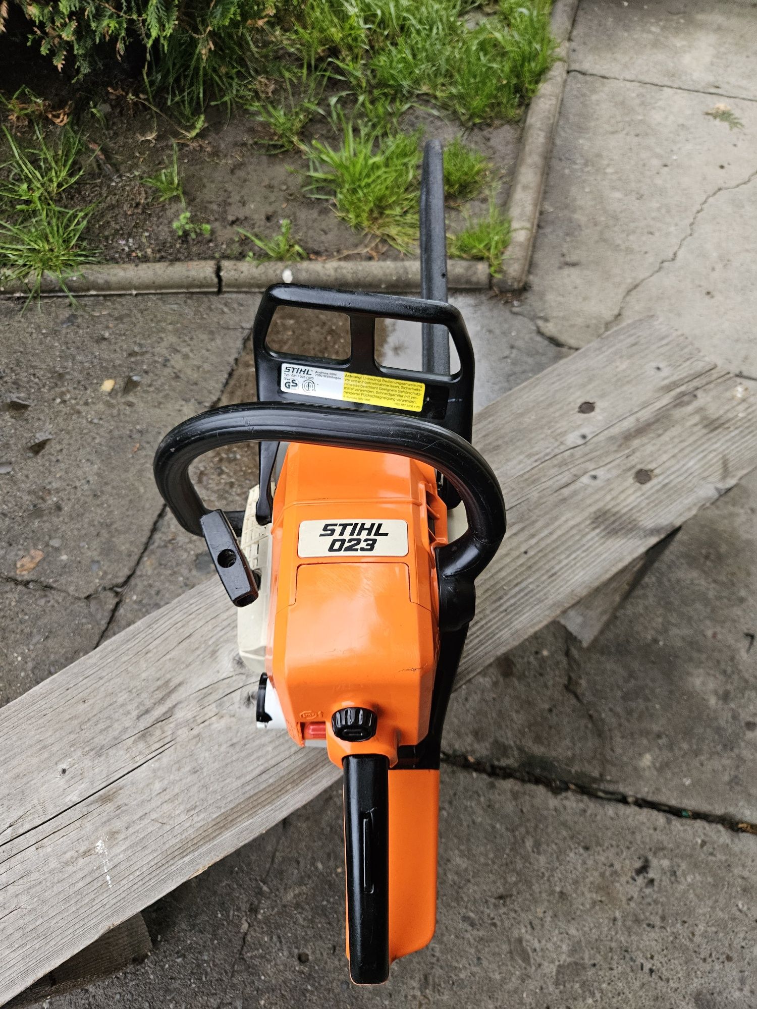 Pilarka Stihl 023 2.7km