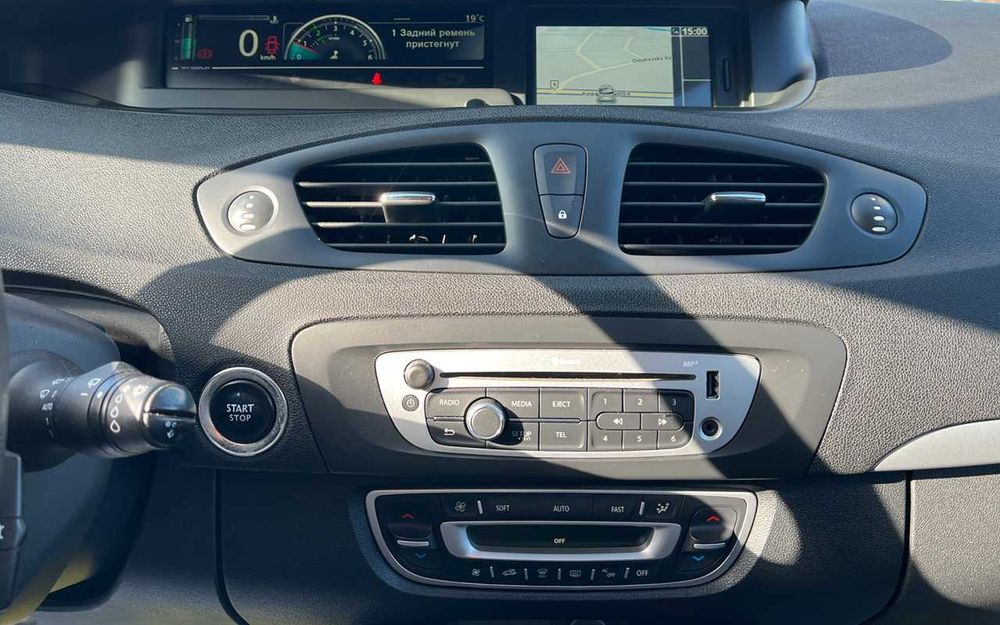 Renault Scenic 2015