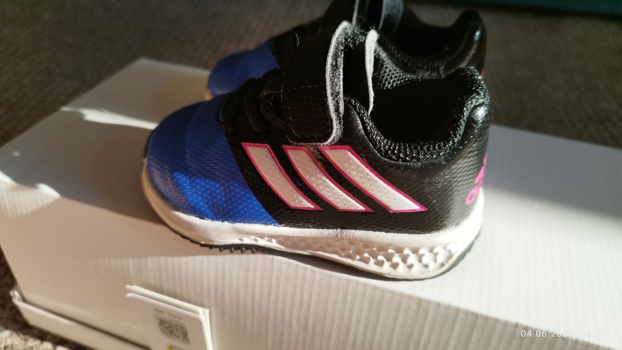 Buty Adidas , sportowe dziecięce