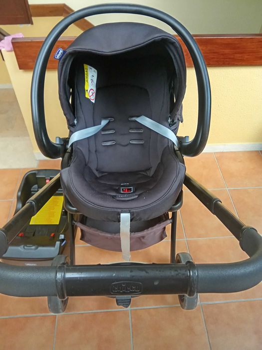 Trio chicco conjunto de ovo, alcofa e carrinho