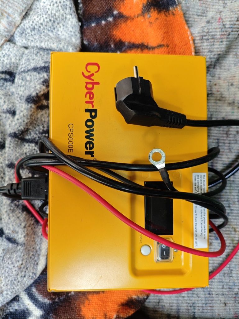 ДБЖ ups Cyberpower CPS600e