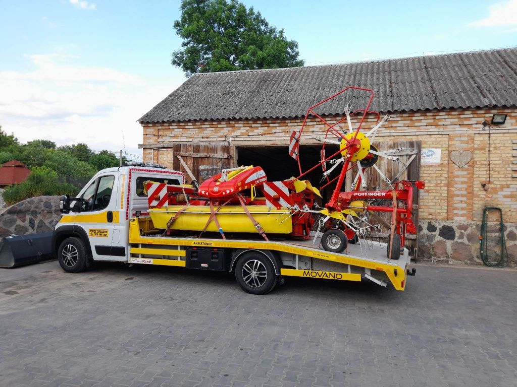 Transport aut Laweta maszyn rolniczych. Autolaweta Pomoc drogowa. HoL.