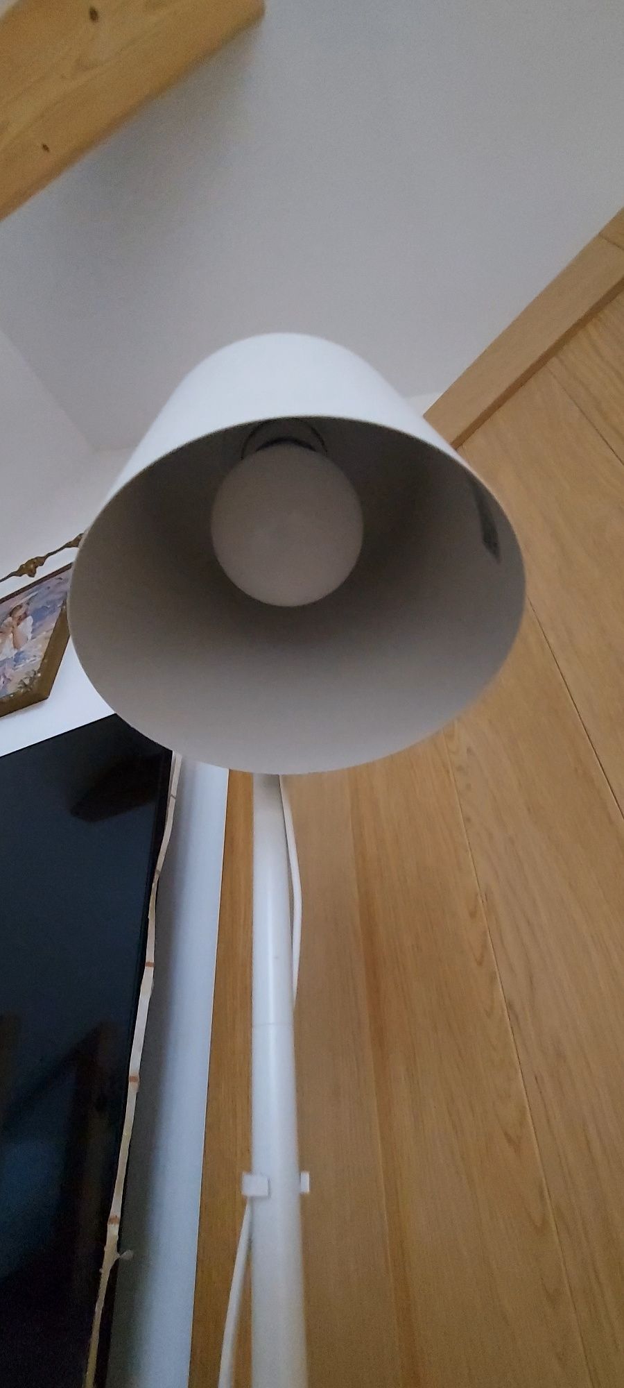 Lampa stojąca, podłogowa biała