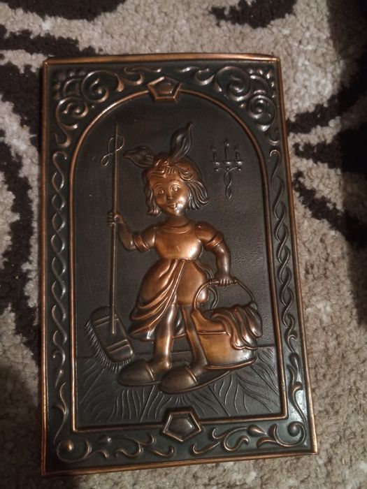 Продам дві чеканки