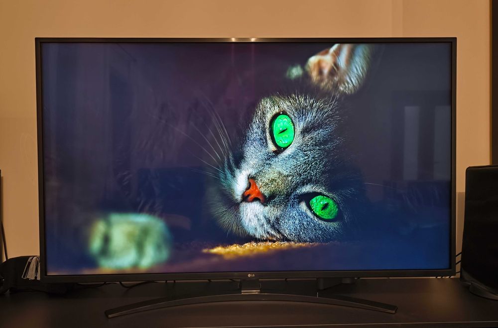 TV LG 55UM7450PLA – 55” 4K UHD Smart TV (Perfeito Estado)