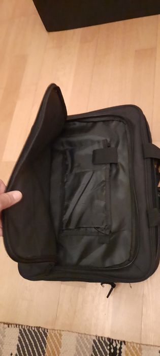 Vendo mochila mala para portátil nova