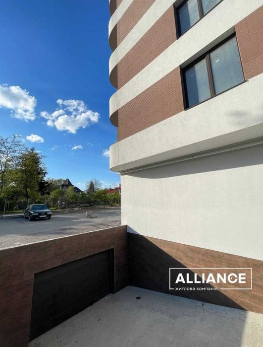 3 окремі кімнати+кухня студія в ЖК по вул. Незалежності.