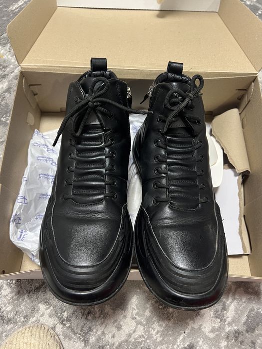 Чоловічк взуття зимове