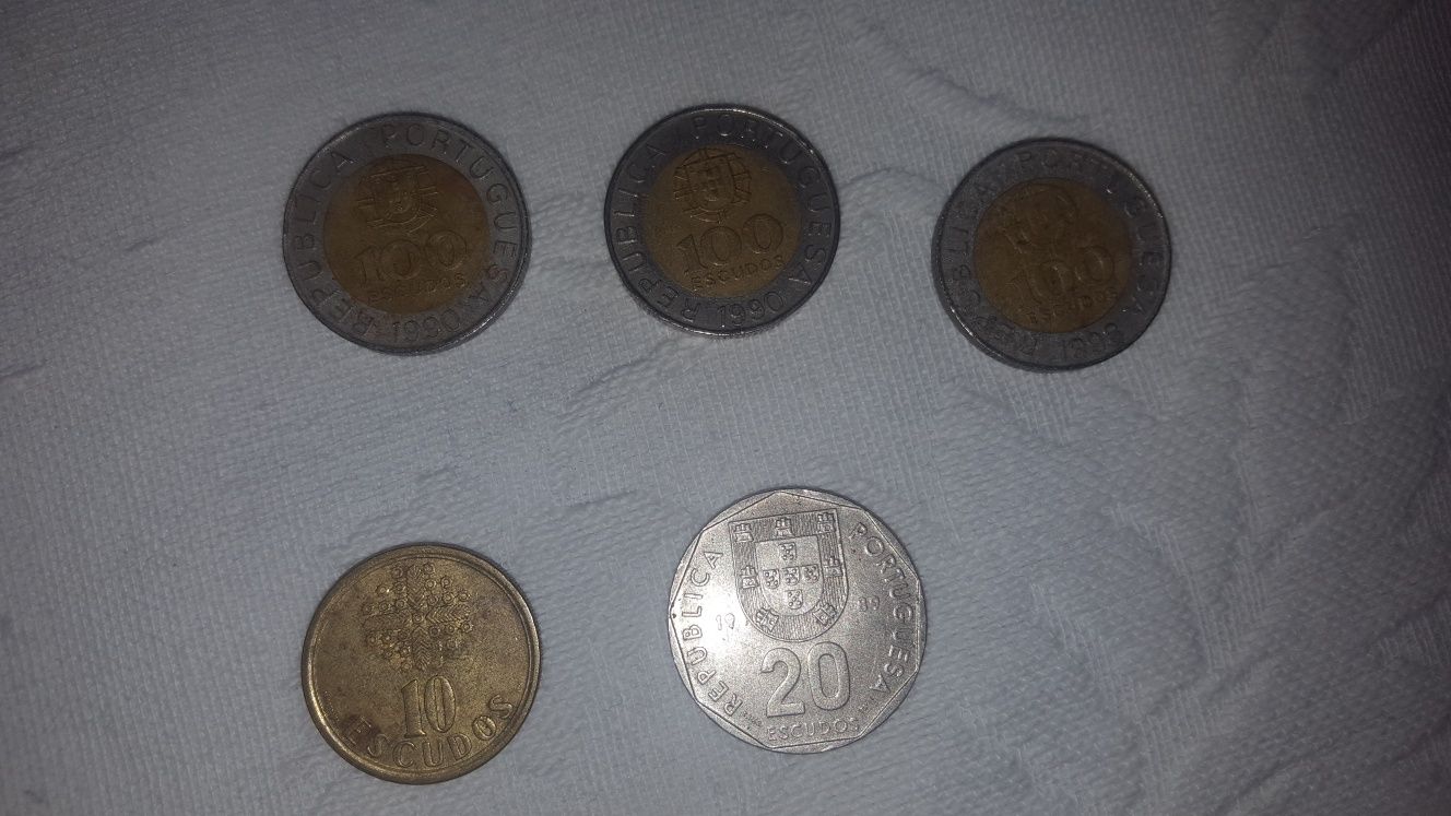 Moedas antigas escudos