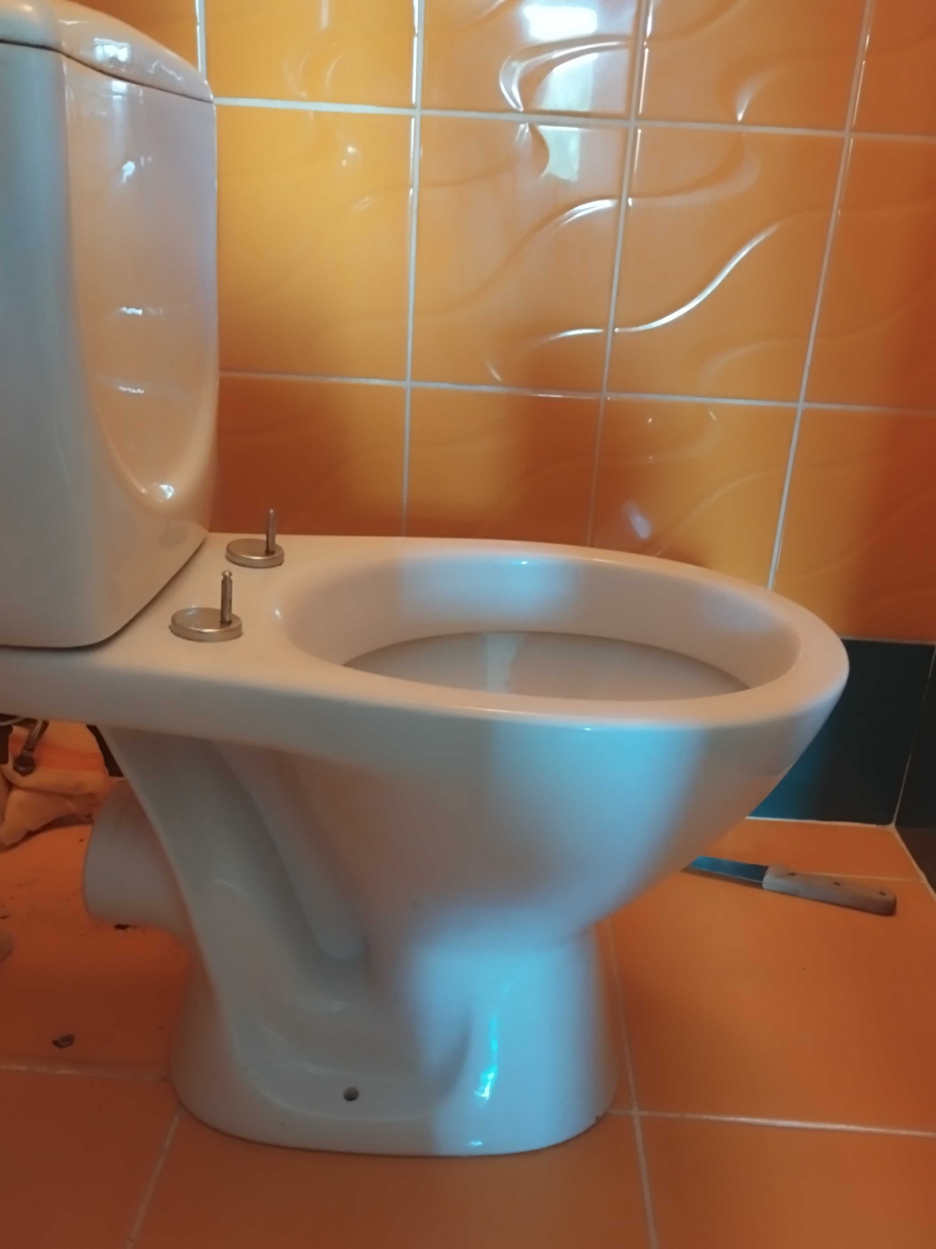 WC sprawne bez deski