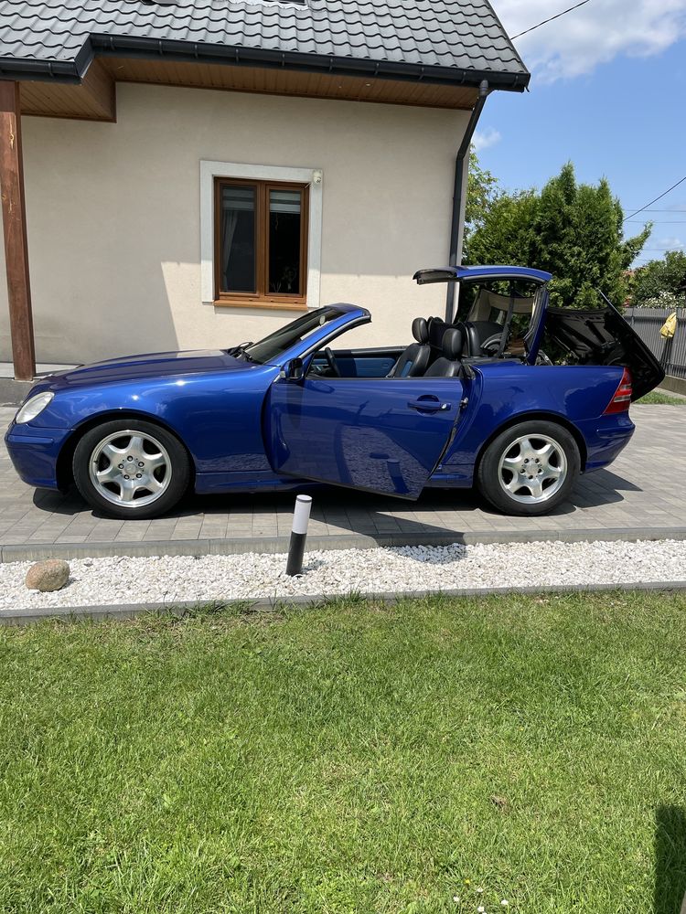 Mercedes SLK  320