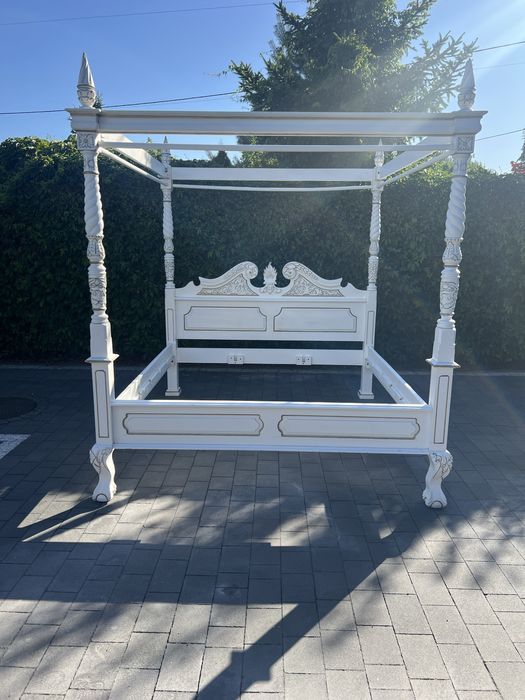 Łózko z Filarami Drewniane Francuskie.