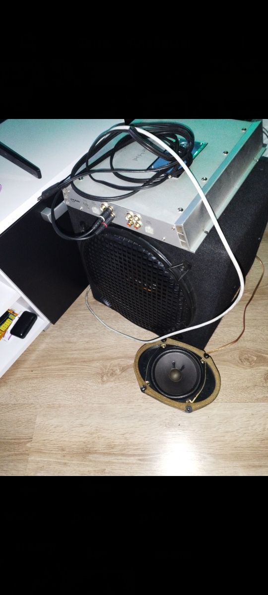 Sprzedam Subwoofer Hertz+ wzmacniacz