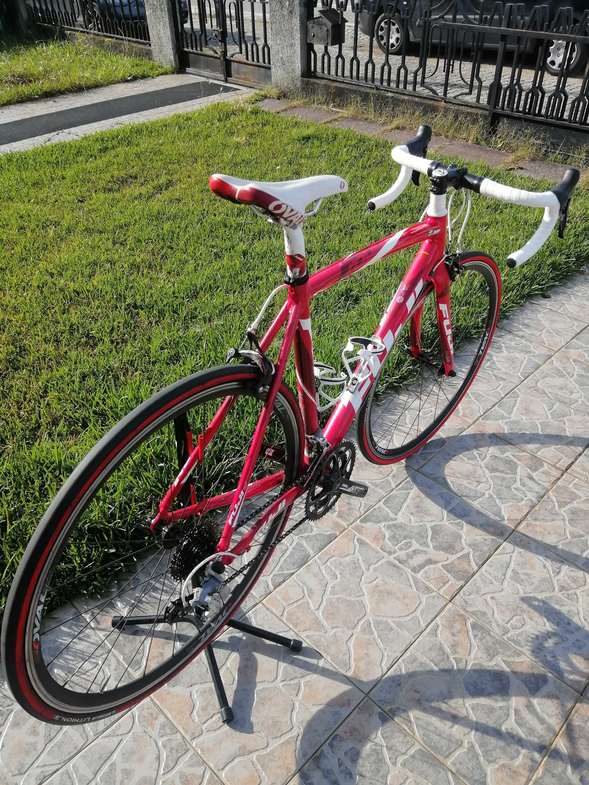 Bicicleta de estrada FUJI