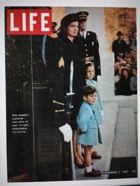 Revista Life de 1963 com reportagem do funeral de John Kennedy