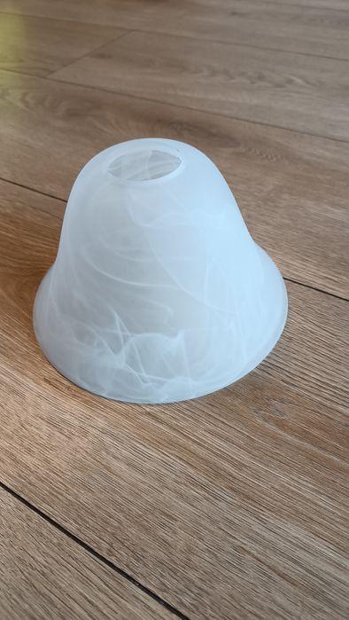 Klosze szklane białe