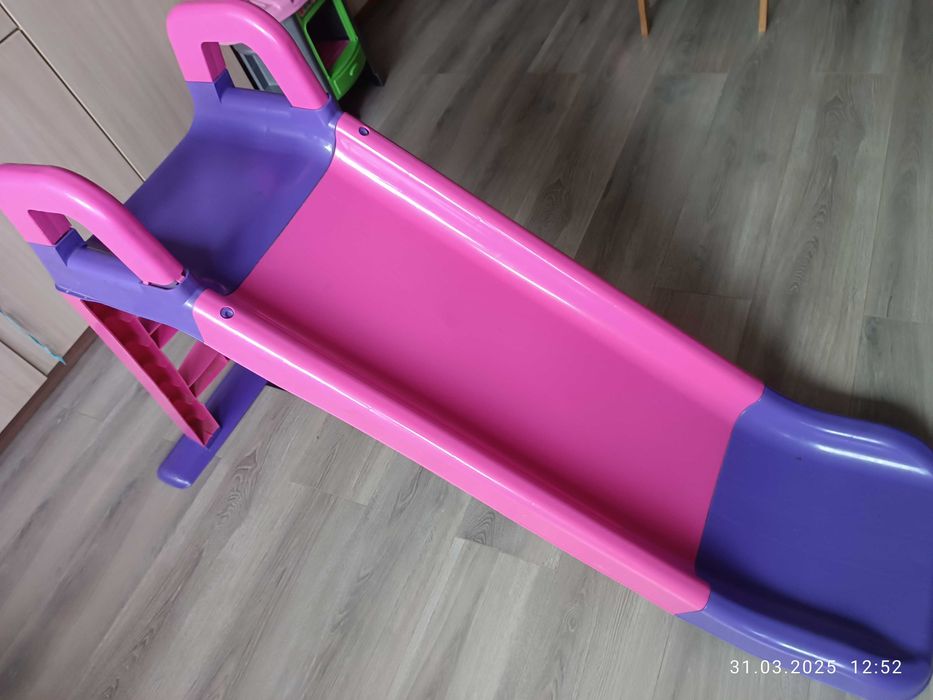 Гірка дитяча іграшкова