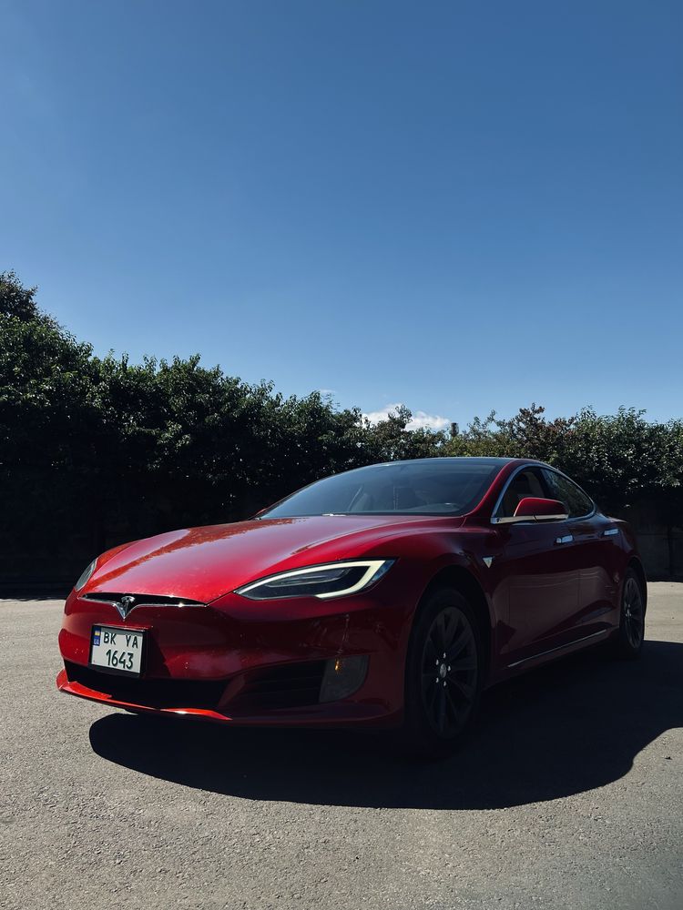 Tesla model s  2017