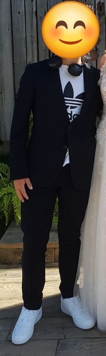 Garnitur granatowy młodzieżowy