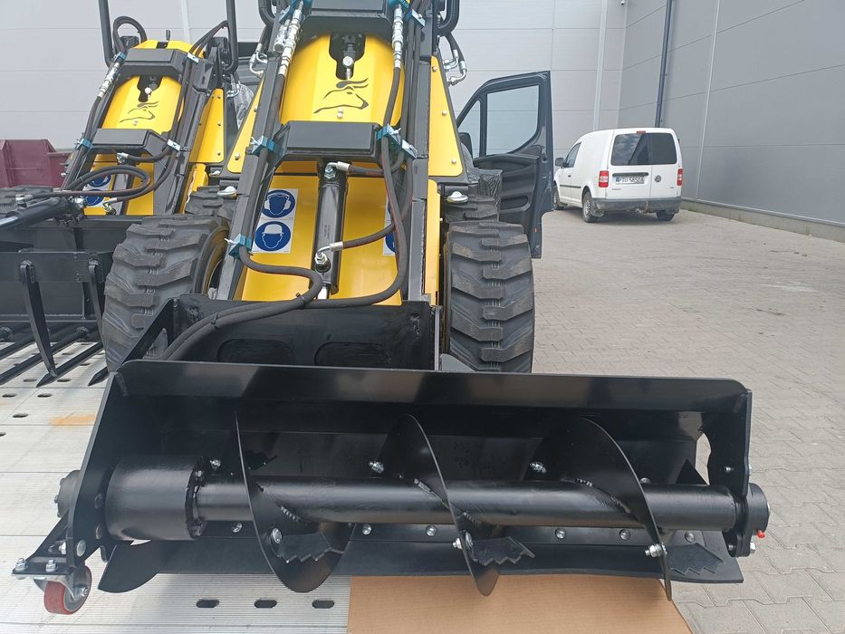 Miniładowarka mini ładowarka TUR Poland N525 skid steer widlak burtowa