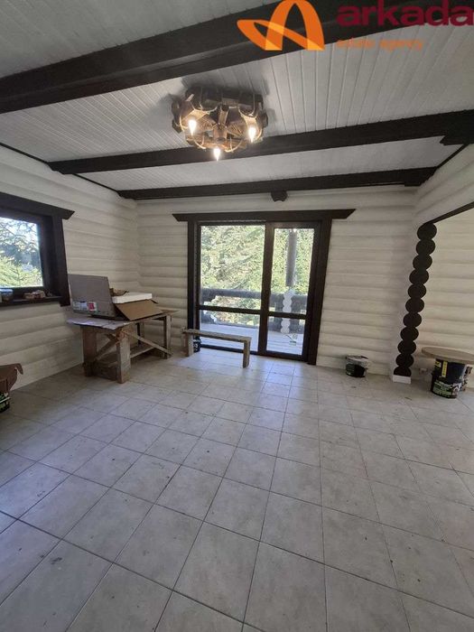 Карпати / Яблуниця 
Продаж Будинок в лісі
З виглядом на гору Хом'як.