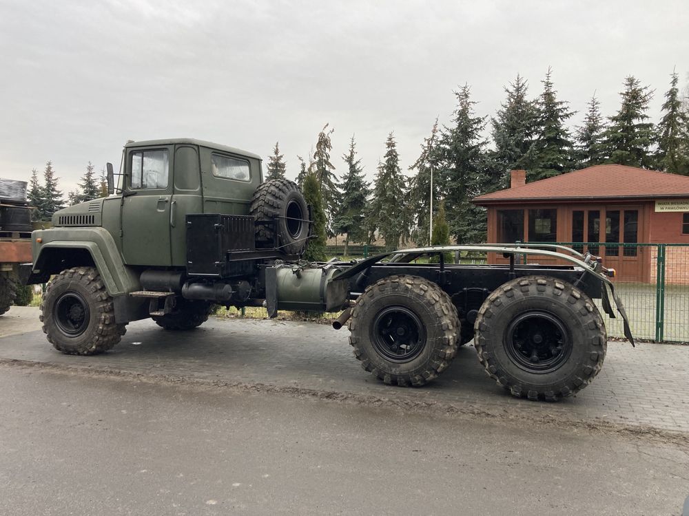 Kraz 260 wojskowy pojazd terenowy kamper 6x6