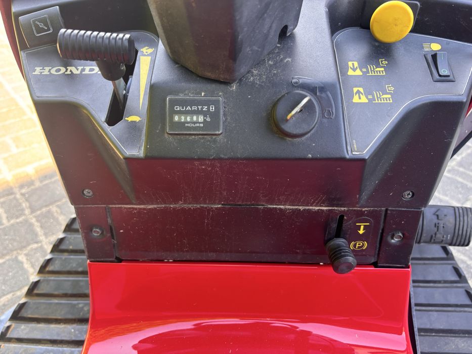 Traktorek Kosiarka Honda 2220 Hydrostatic 20KM V2 kosz 122cm kosa PŁUG