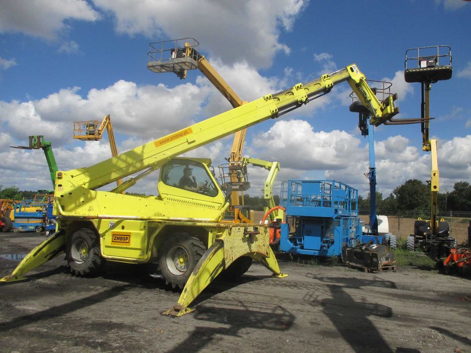 Ładowarka teleskopowa obrotowa Merlo Roto 45.21 4x4x4 4,5t 21 m