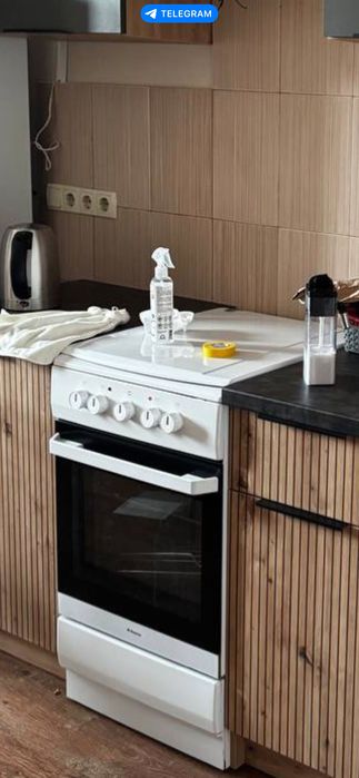 Продам Електроплиту Hansa б/у в гарному стані