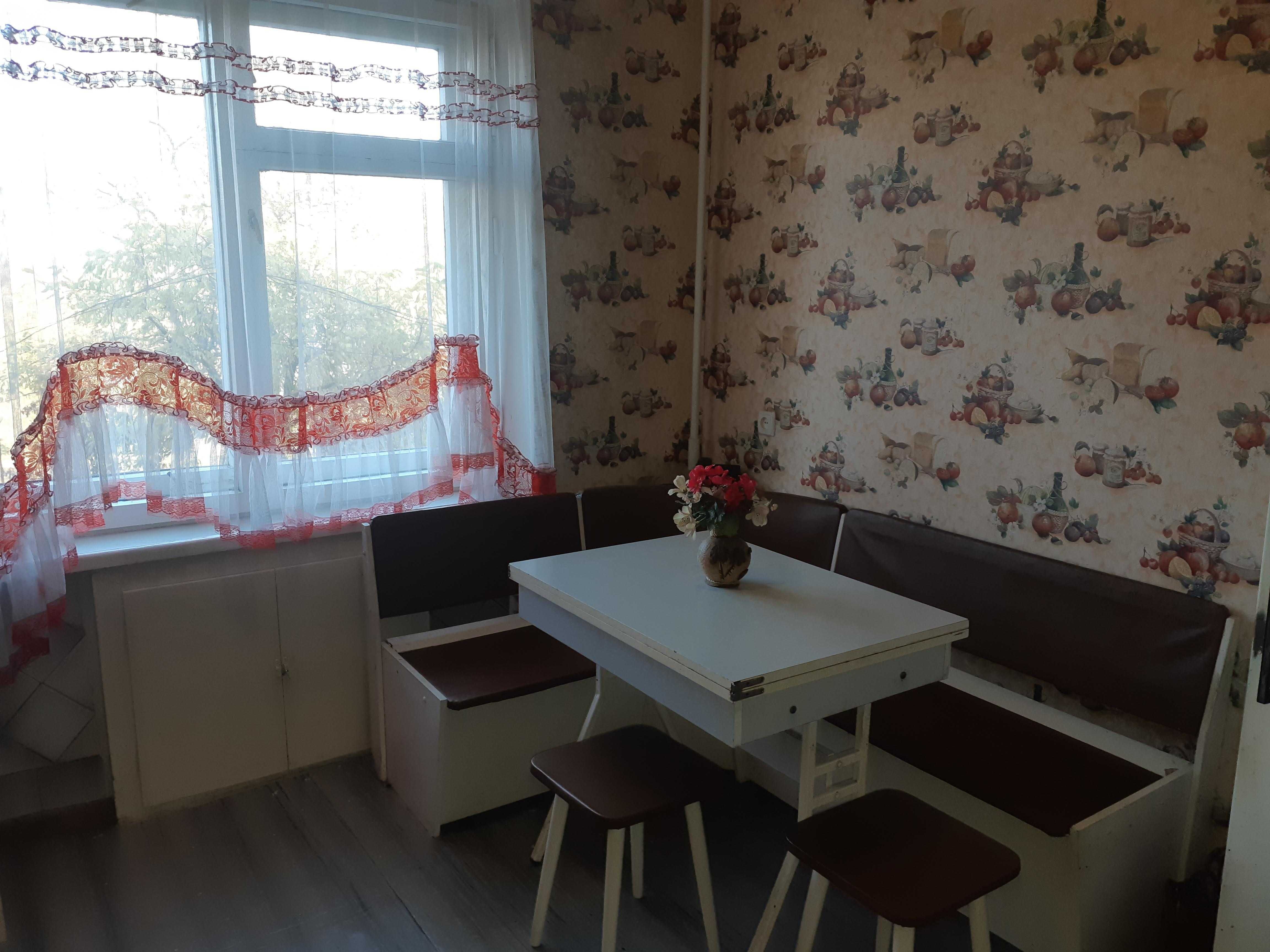 Продам 2-кімнатну квартиру в місті Жовті Води