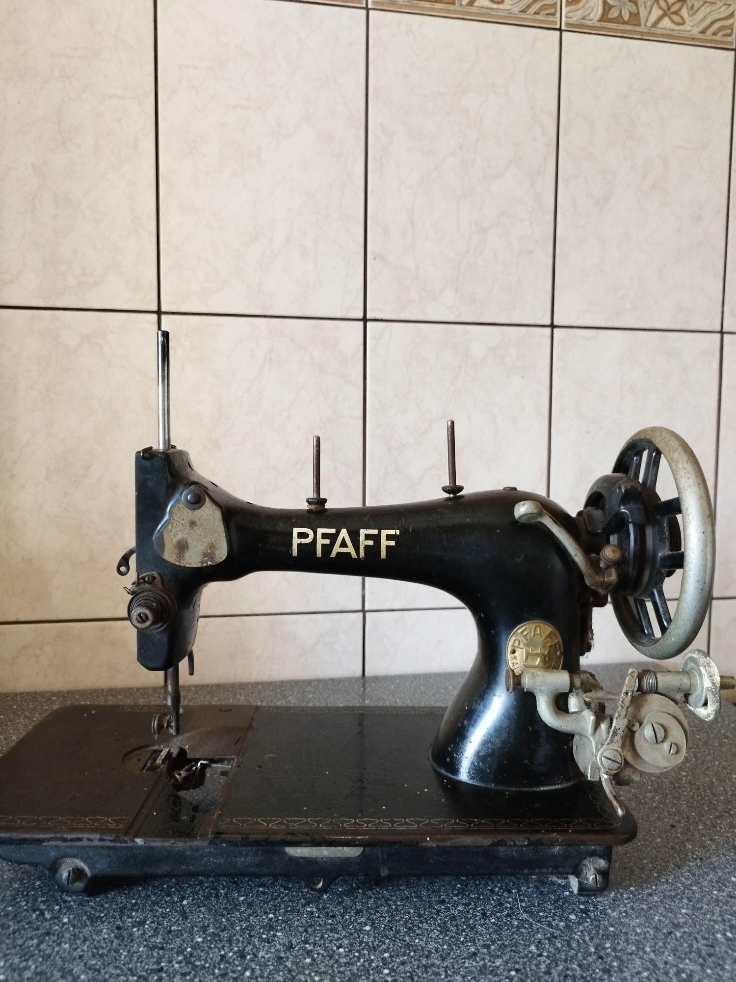 Швейні машинки Pfaff