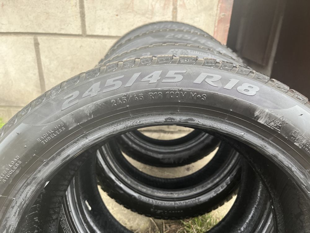 245/45 R18 Pirelli Winter Sottozero 3 run flat