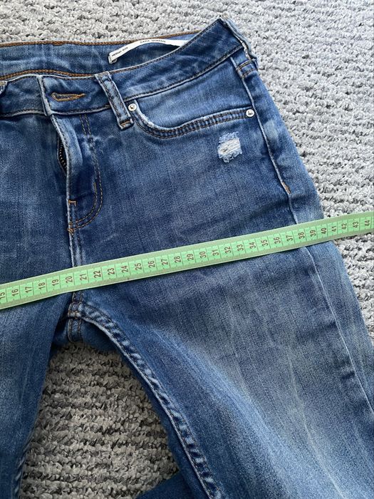 Джинси жіночі завужені Zara ідеал стан