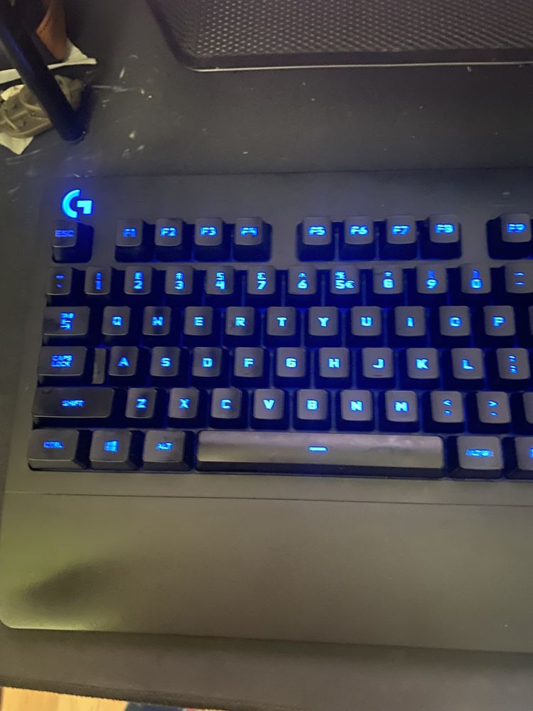 Klawiarura logitech g213