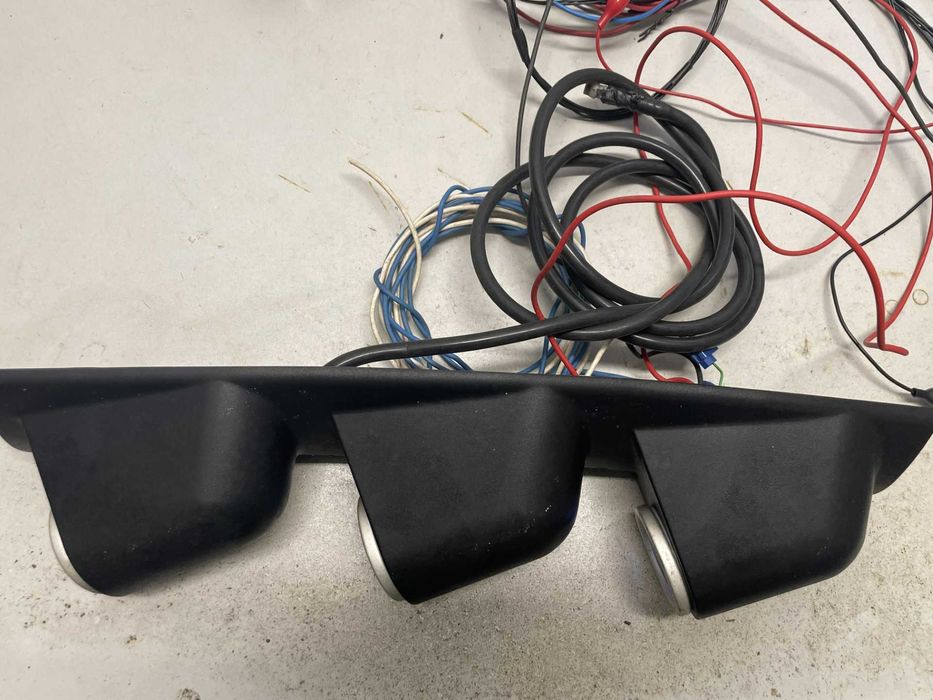 manómetros 3x (pressão turbo, temp óleo, pressão óleo c/ sensores)