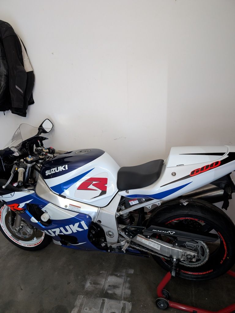 Suzuki GSXR 600 k1