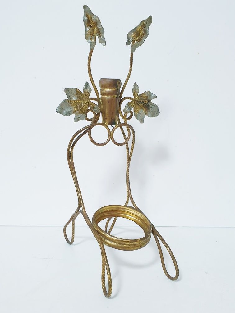 Antigo suporte com aneleira em metal dourado - Sec XIX