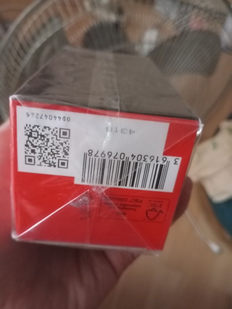 Hugo Boss perfumy nowe just different jeszcze w folii