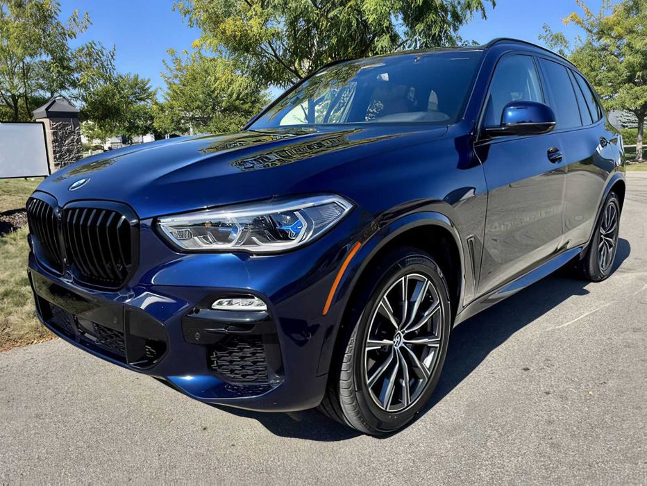 BMW X5 M50i      2021