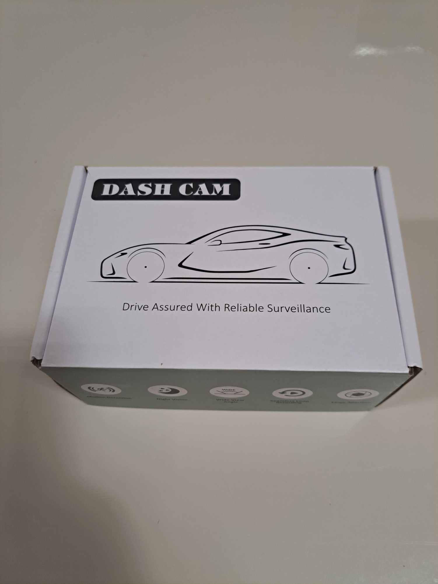 Dash Cam para carro com 3 canais e com cartão microSD de 64Gb incluído