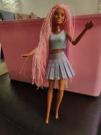 Lalka Barbie mulatka z plecakiem