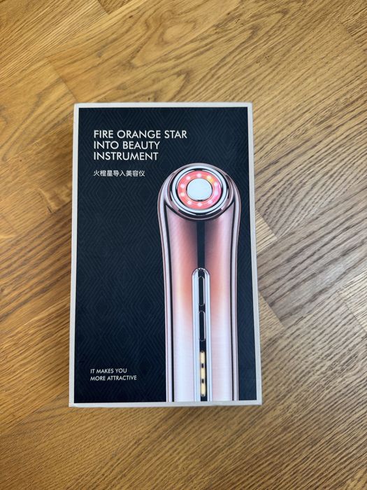 Масажер для обличчя мікротоки