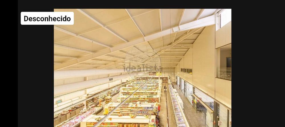 Venda ou aluguer de espaço.